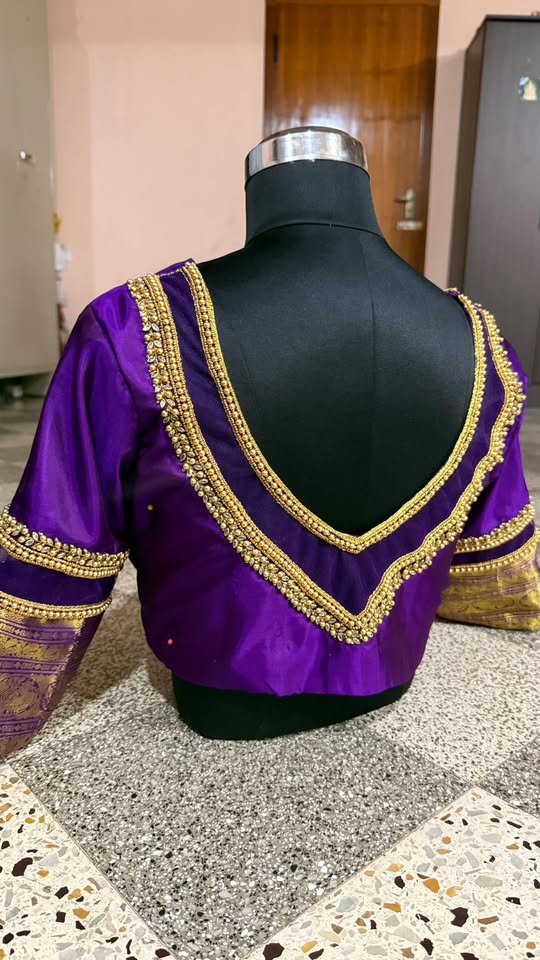 Detailed Aari Threadwork Design - Dreamt Beauty's Institute & Boutique